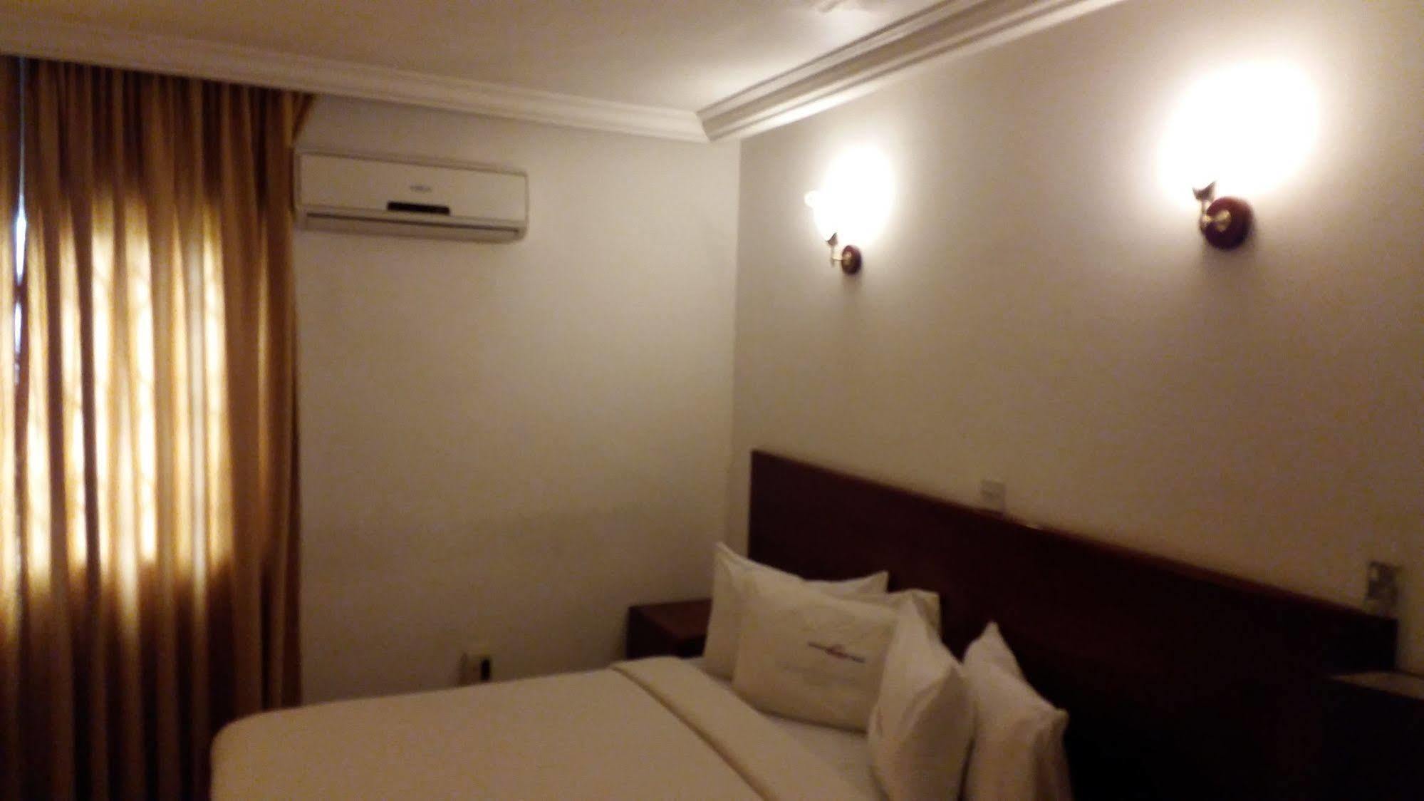 Afrikiko River Front Resort Akosombo Exterior foto