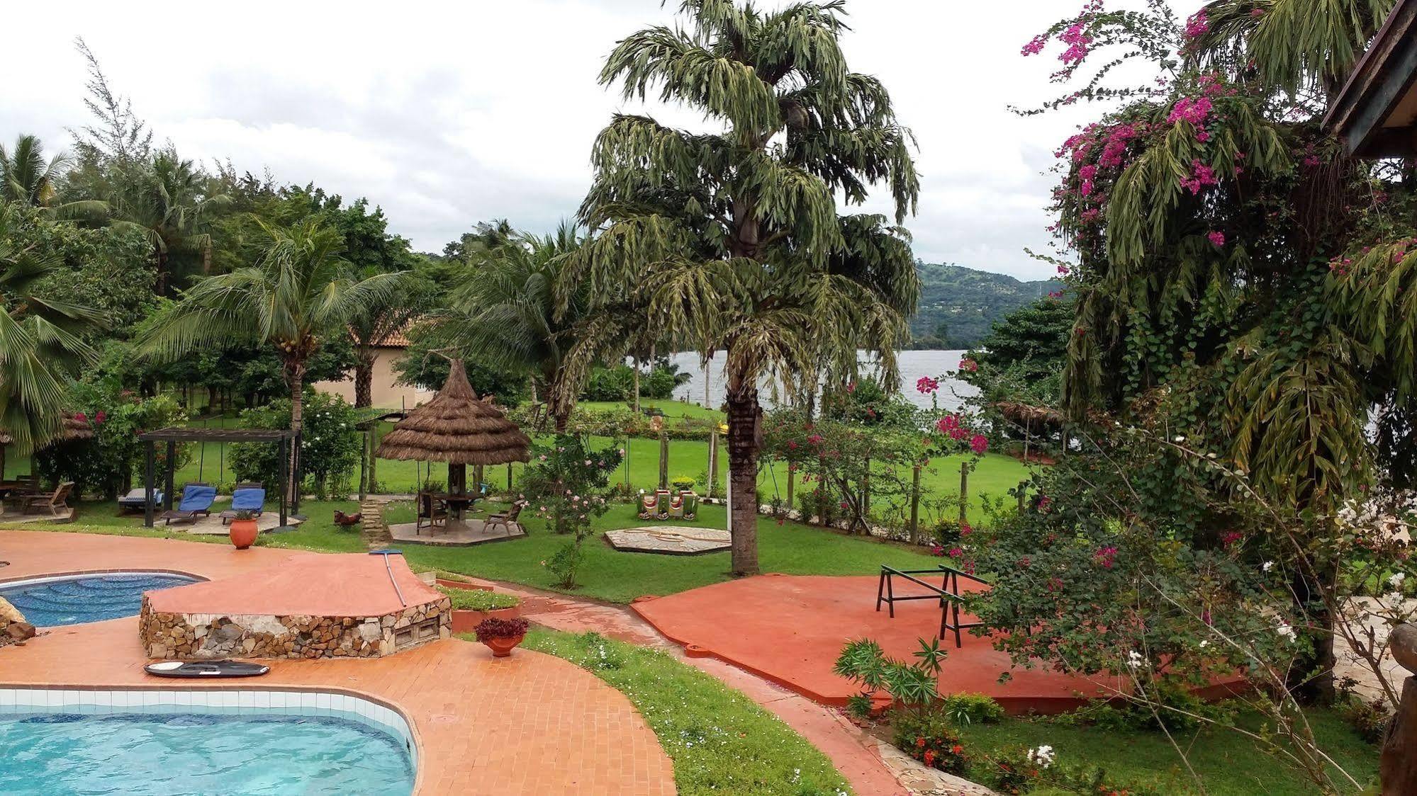Afrikiko River Front Resort Akosombo Exterior foto